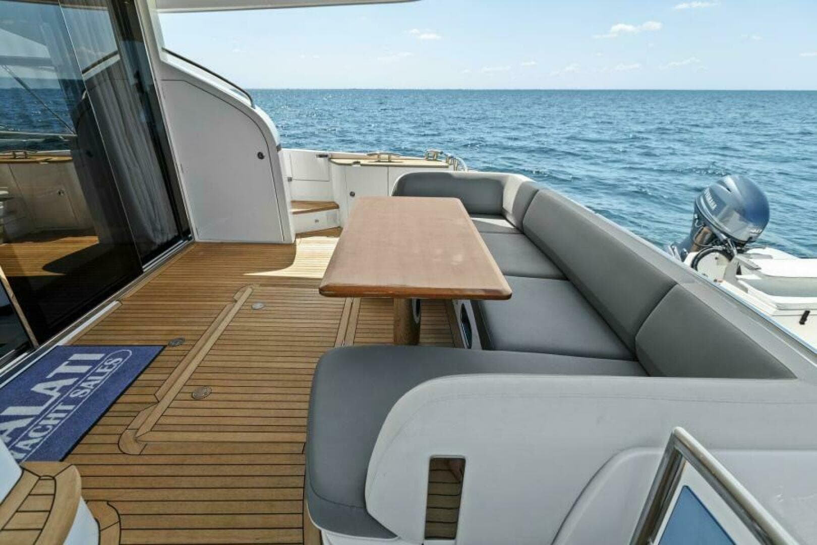 2016 Princess 60 Flybridge — photo 9