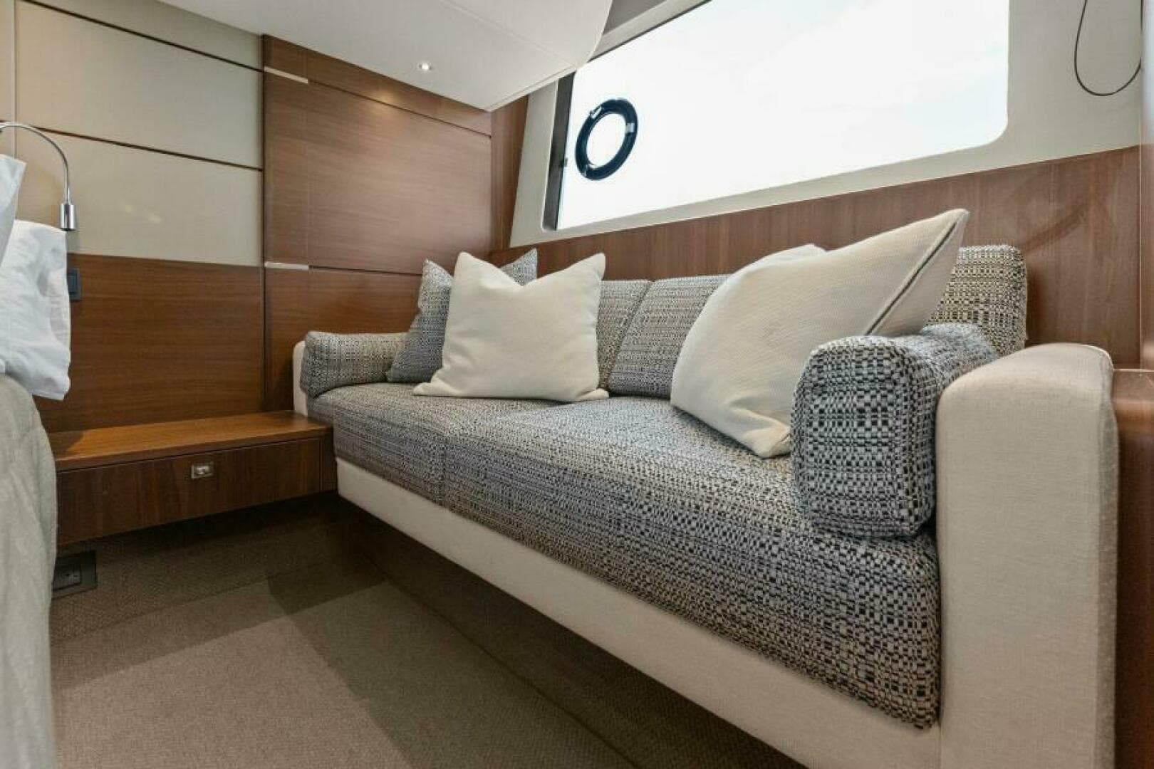 2016 Princess 60 Flybridge — photo 37