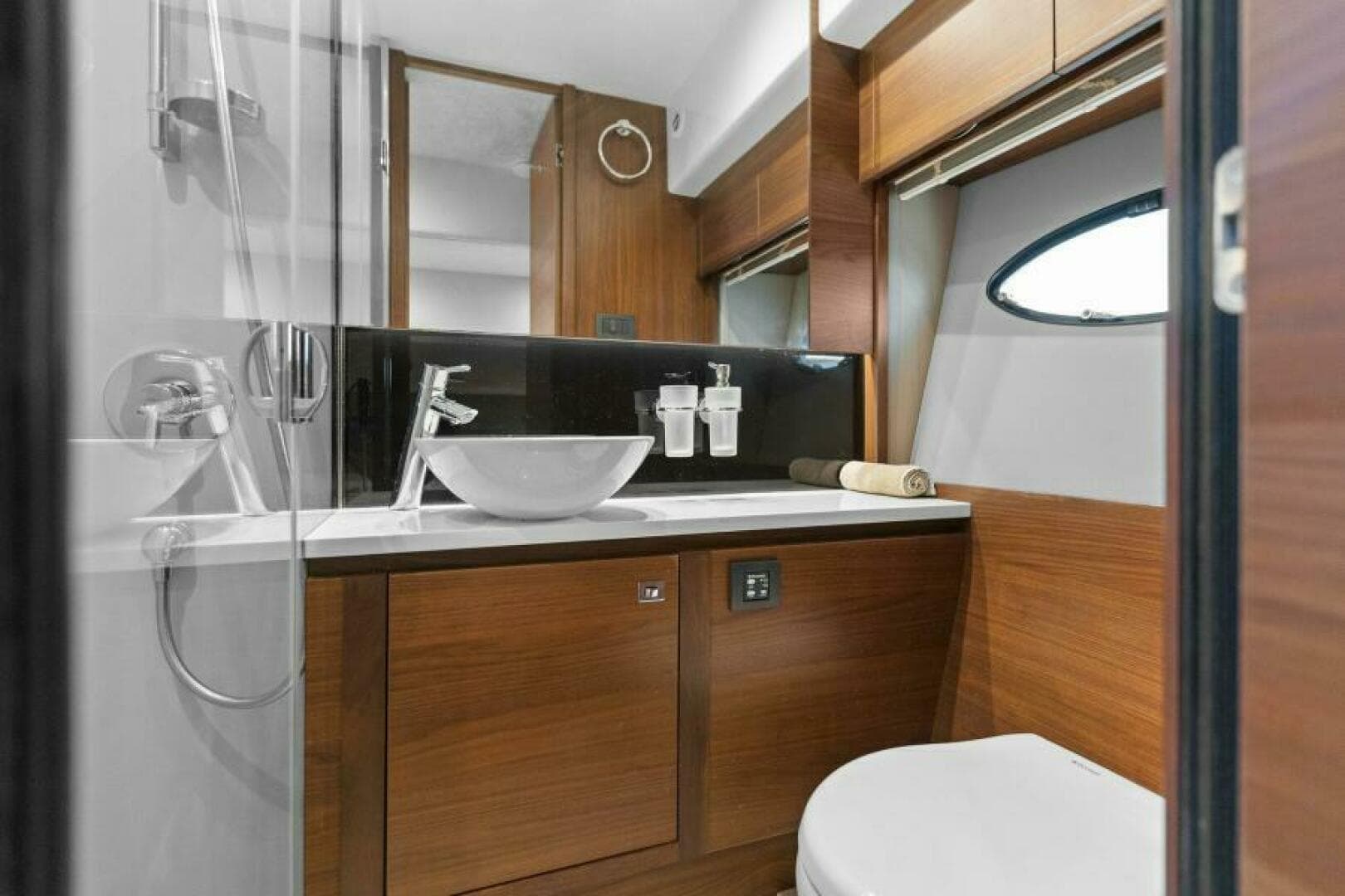 2016 Princess 60 Flybridge — photo 49