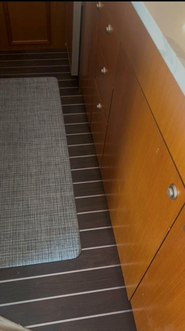 1998 Ocean Yachts 53 Convertible — photo 15