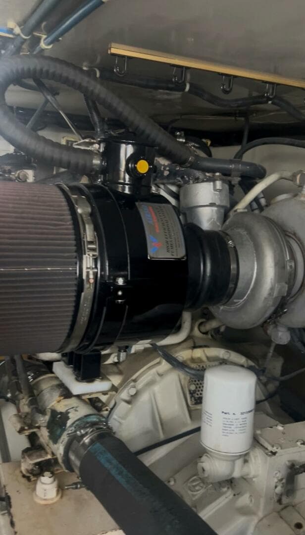 1998 Ocean Yachts 53 Convertible — photo 32