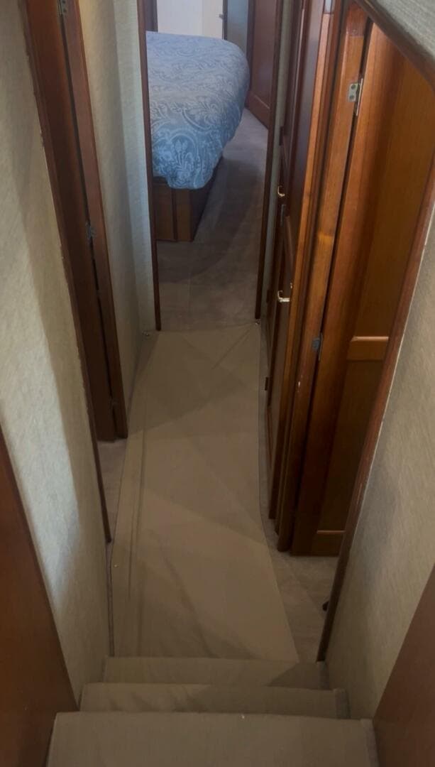 1998 Ocean Yachts 53 Convertible — photo 17