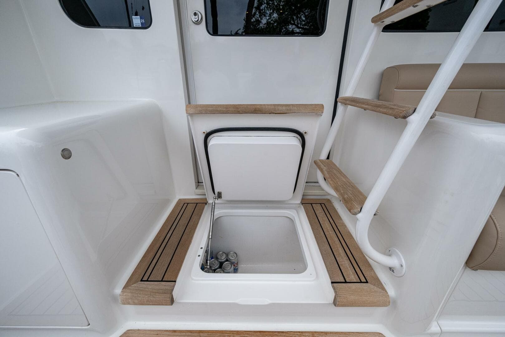 2012 Viking 60 Enclosed Bridge — photo 28