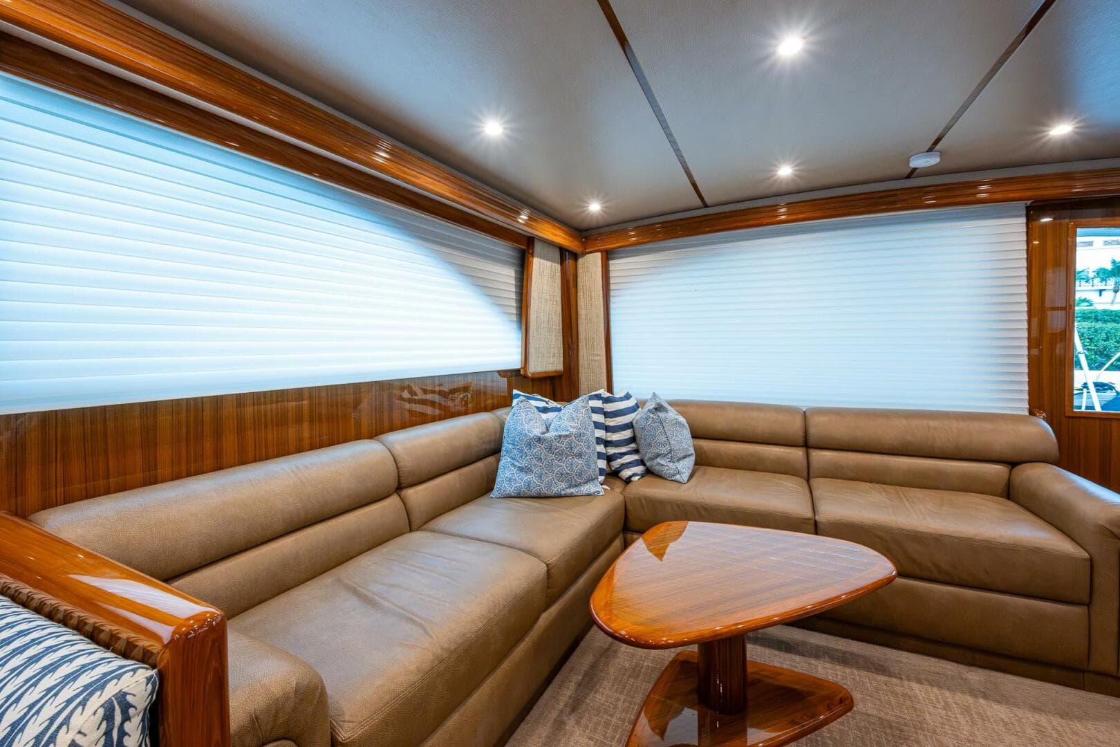 2012 Viking 60 Enclosed Bridge — photo 4