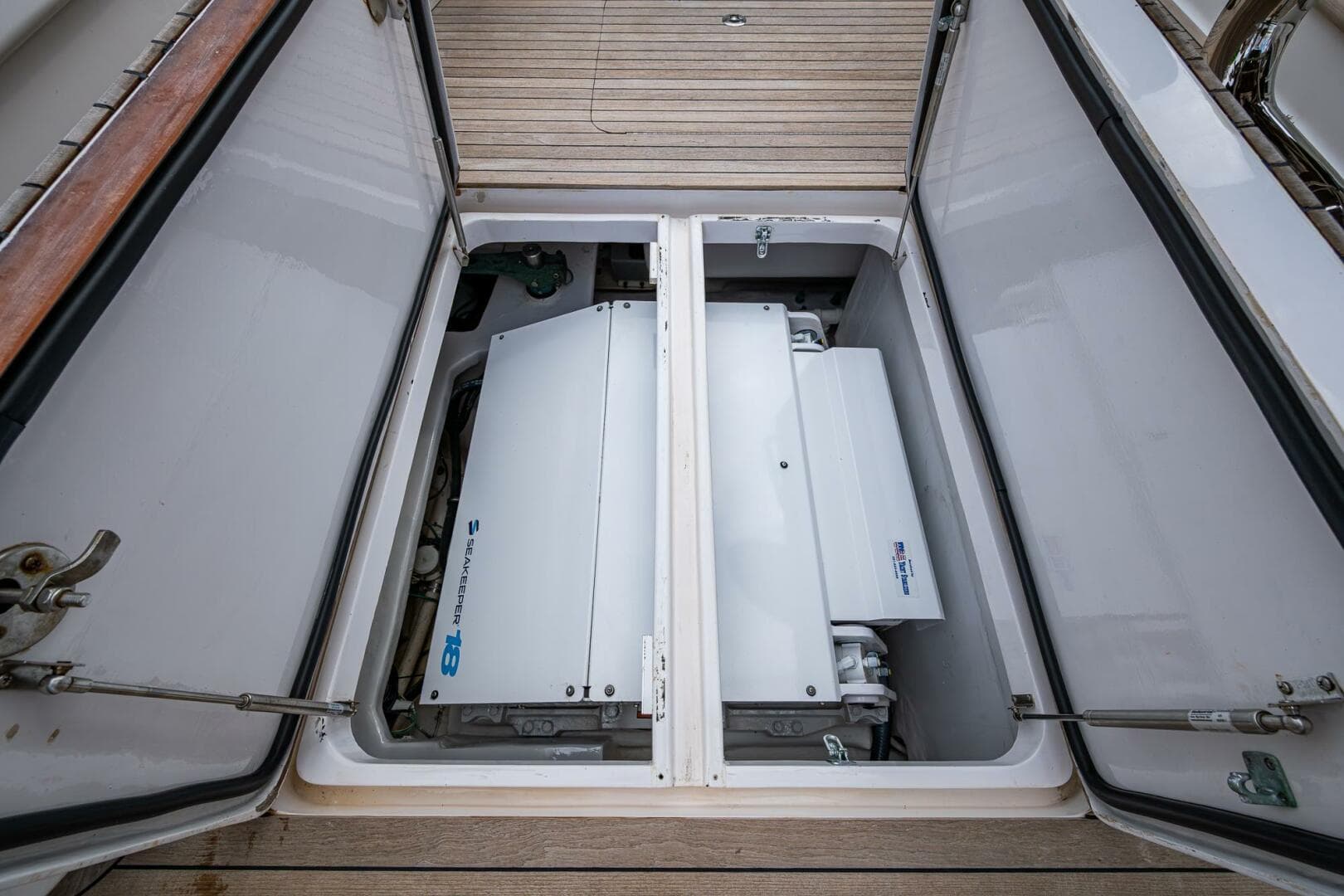 2012 Viking 60 Enclosed Bridge — photo 30