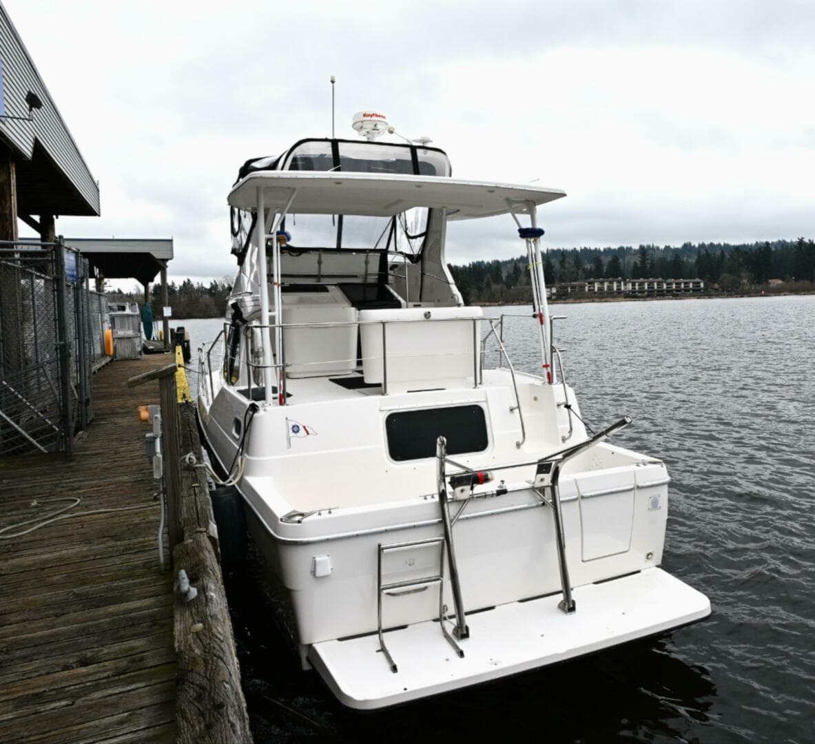1996 Bayliner 4087 Aft Cabin — photo 8