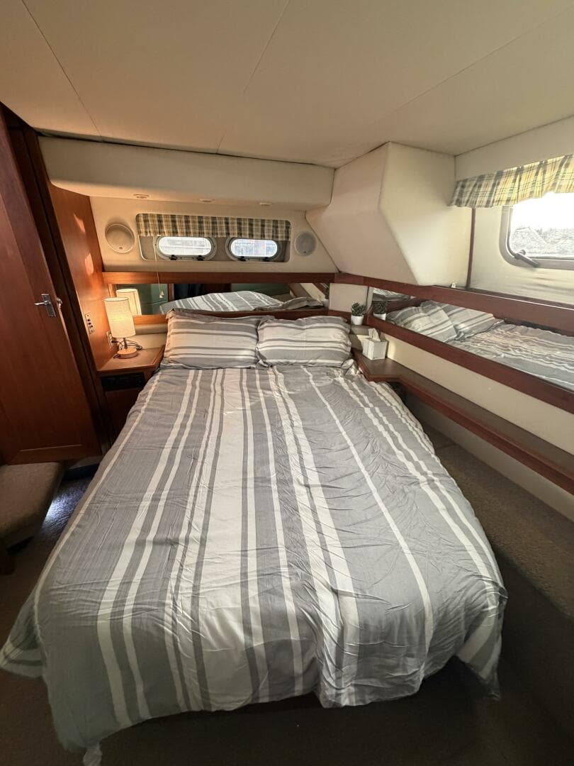 1996 Bayliner 4087 Aft Cabin — photo 39
