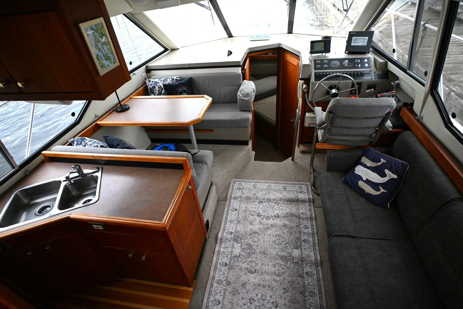 1996 Bayliner 4087 Aft Cabin — photo 21