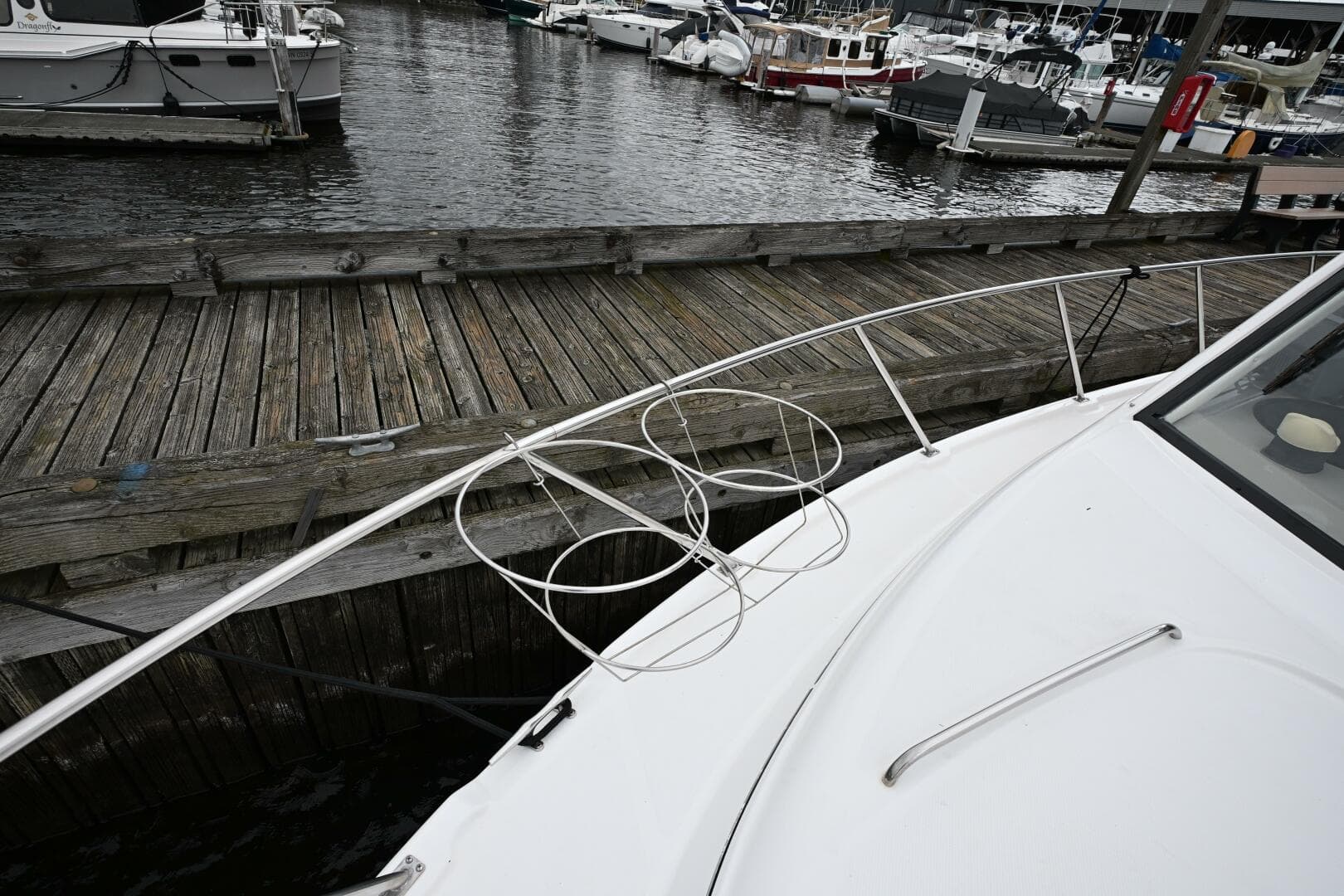 1996 Bayliner 4087 Aft Cabin — photo 17