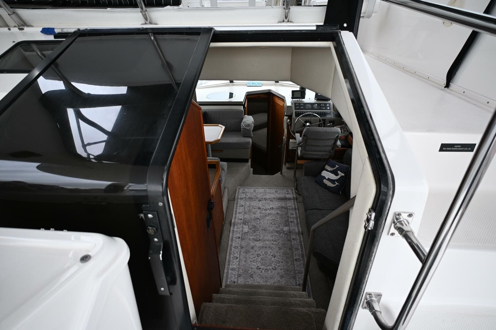 1996 Bayliner 4087 Aft Cabin — photo 27