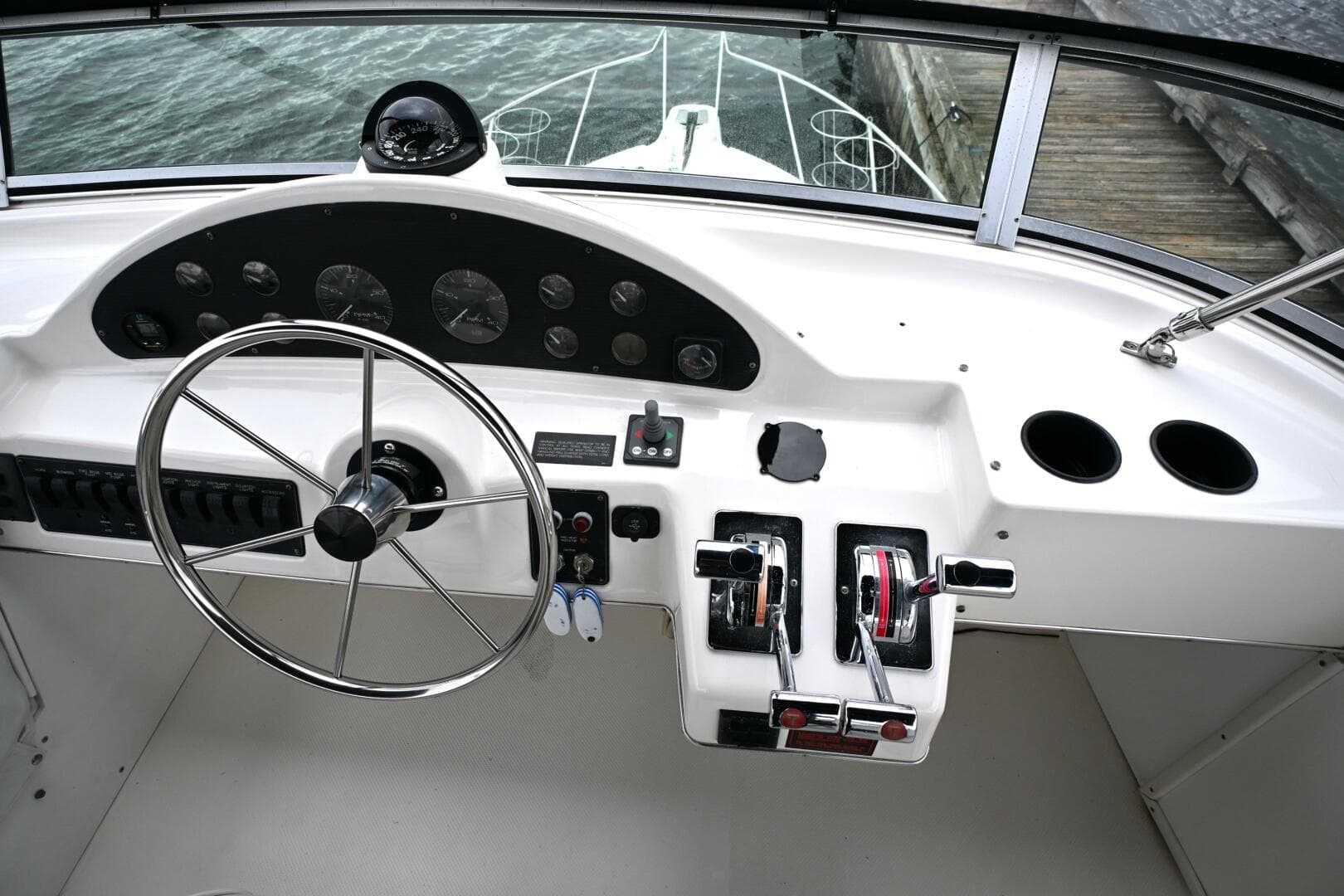 1996 Bayliner 4087 Aft Cabin — photo 24