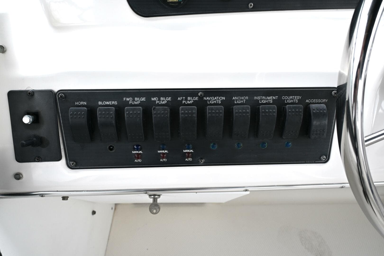 1996 Bayliner 4087 Aft Cabin — photo 53