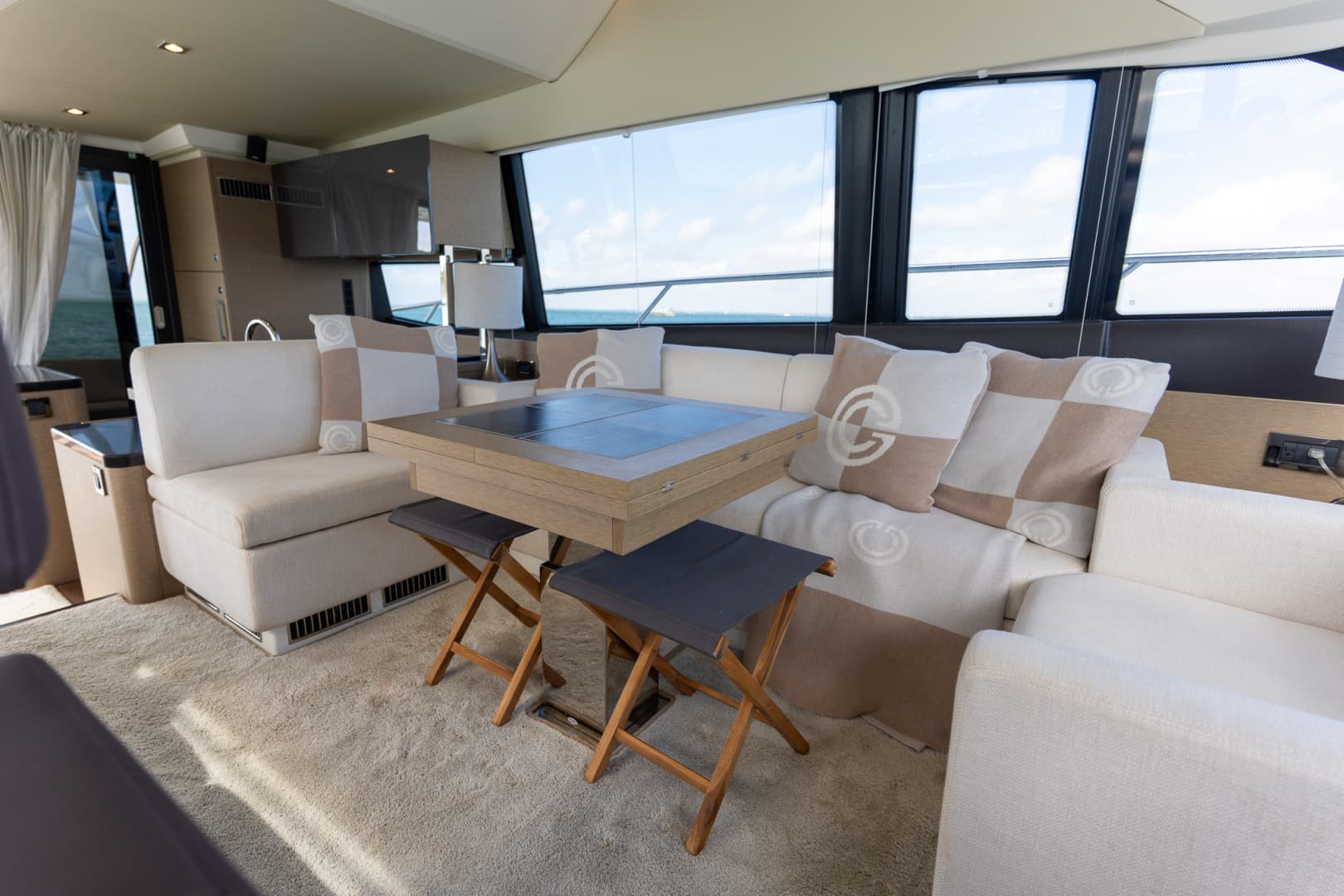 2017 Prestige 50 Fly — photo 28