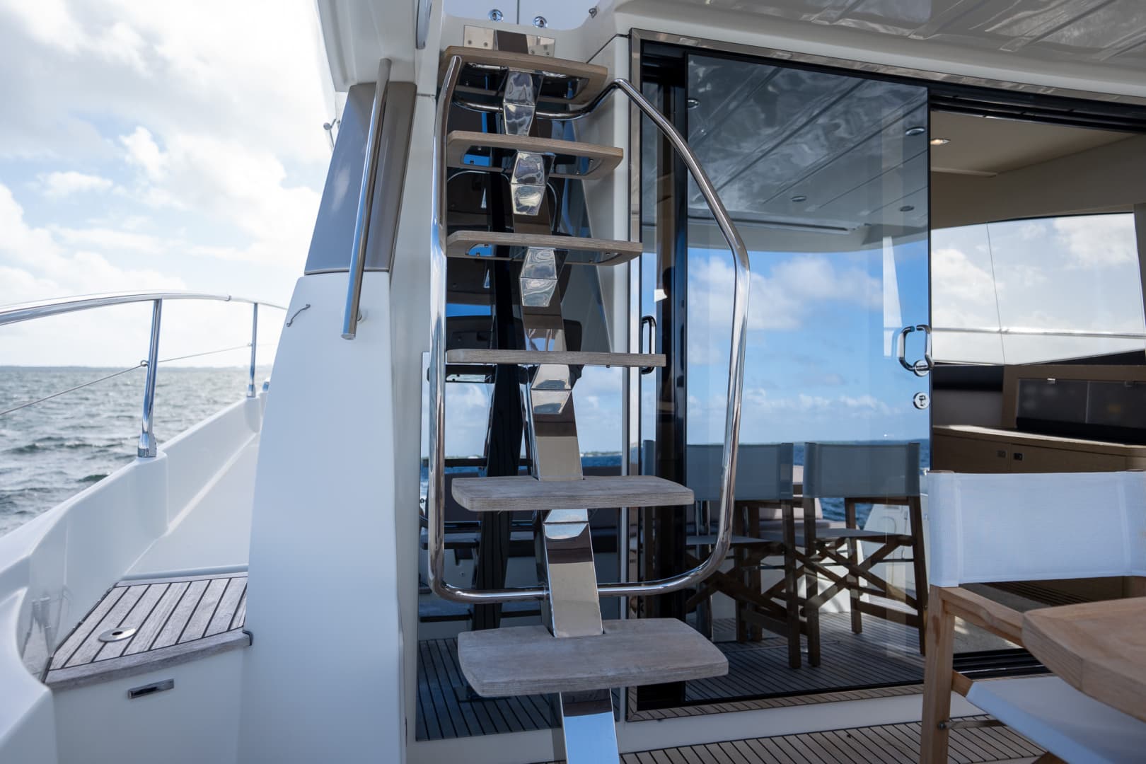 2017 Prestige 50 Fly — photo 15