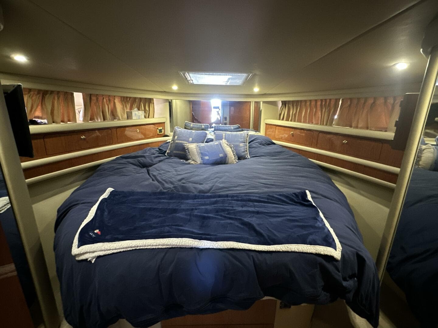 2000 Sea Ray 480 Sedan Bridge — photo 26