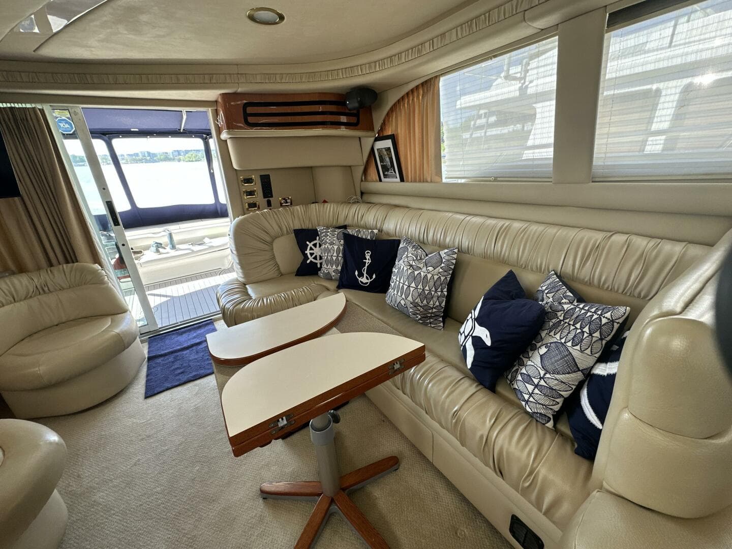 2000 Sea Ray 480 Sedan Bridge — photo 13