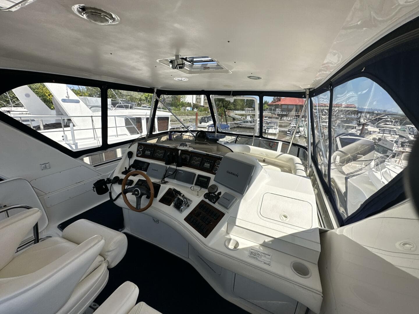 2000 Sea Ray 480 Sedan Bridge — photo 19