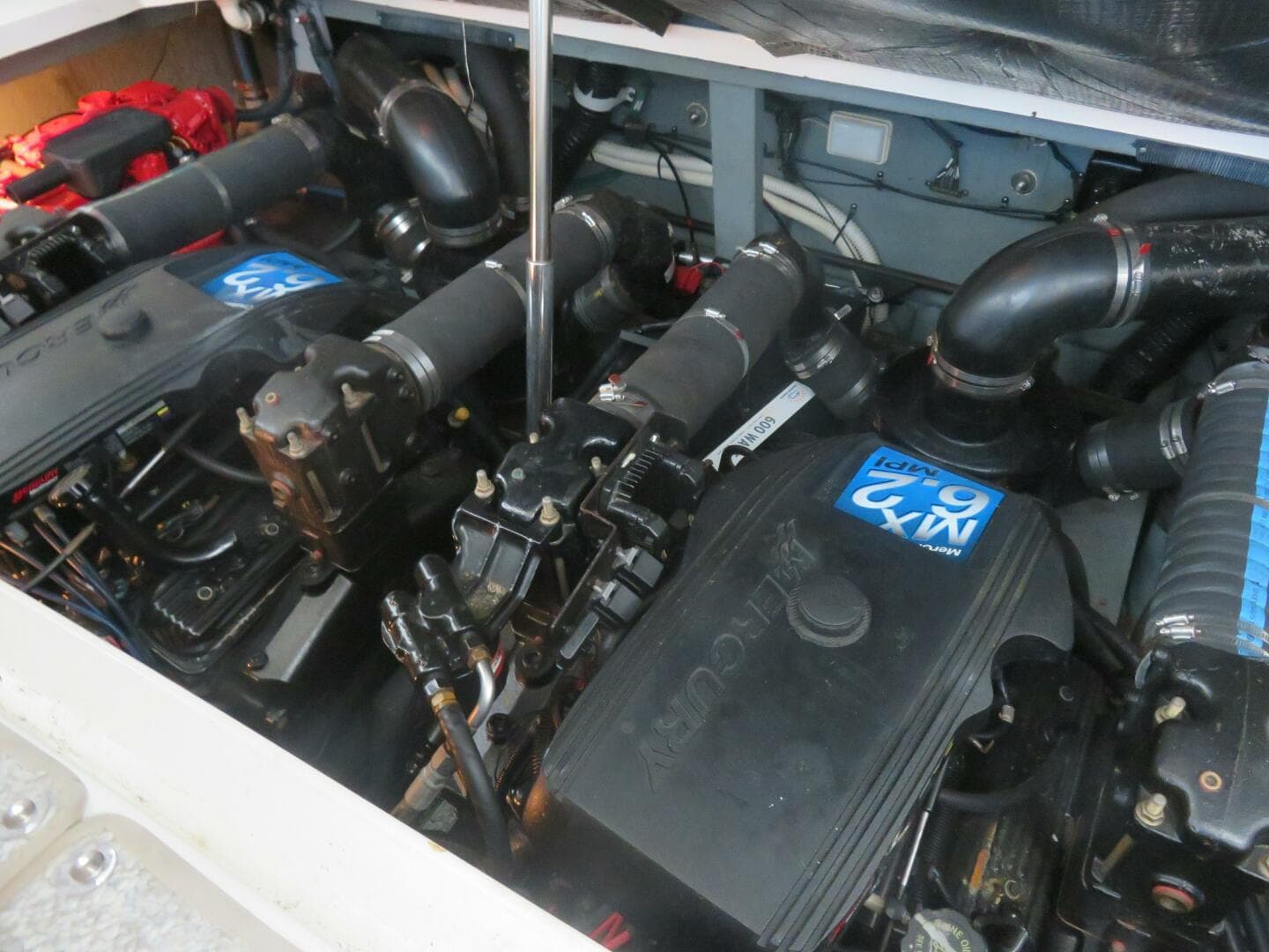 2001 Sea Ray 340 Sundancer — photo 16