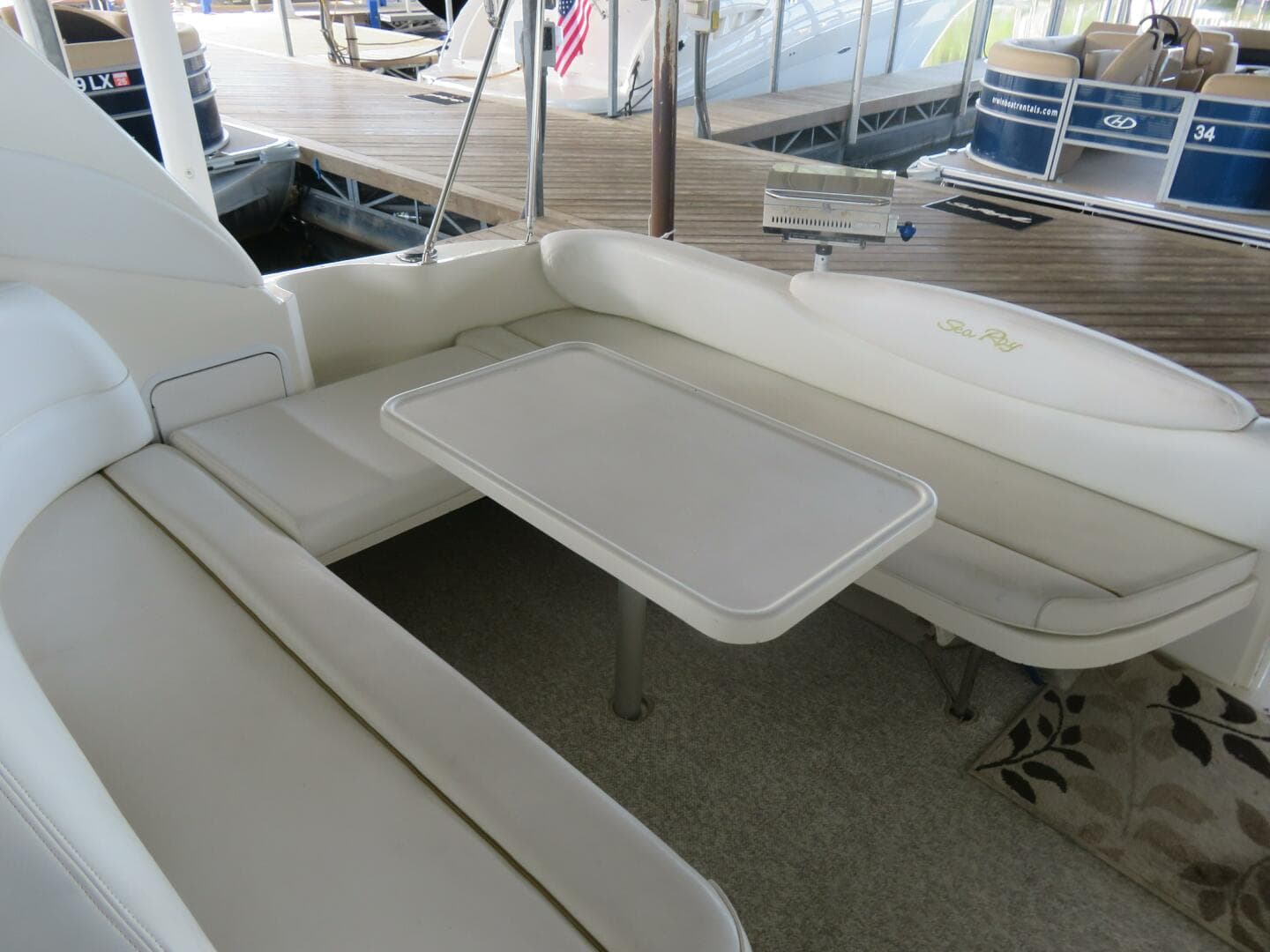 2001 Sea Ray 340 Sundancer — photo 3