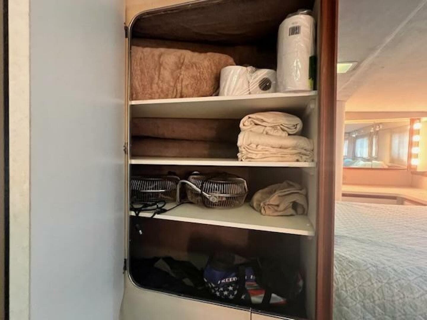 1989 Trojan 12M — photo 24