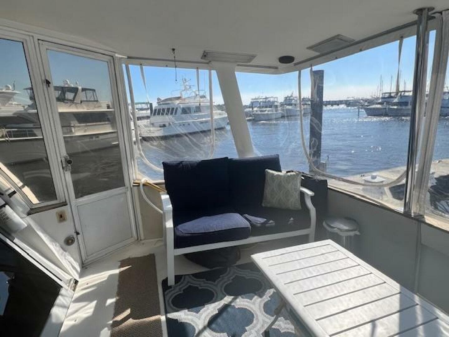 1989 Trojan 12M — photo 12