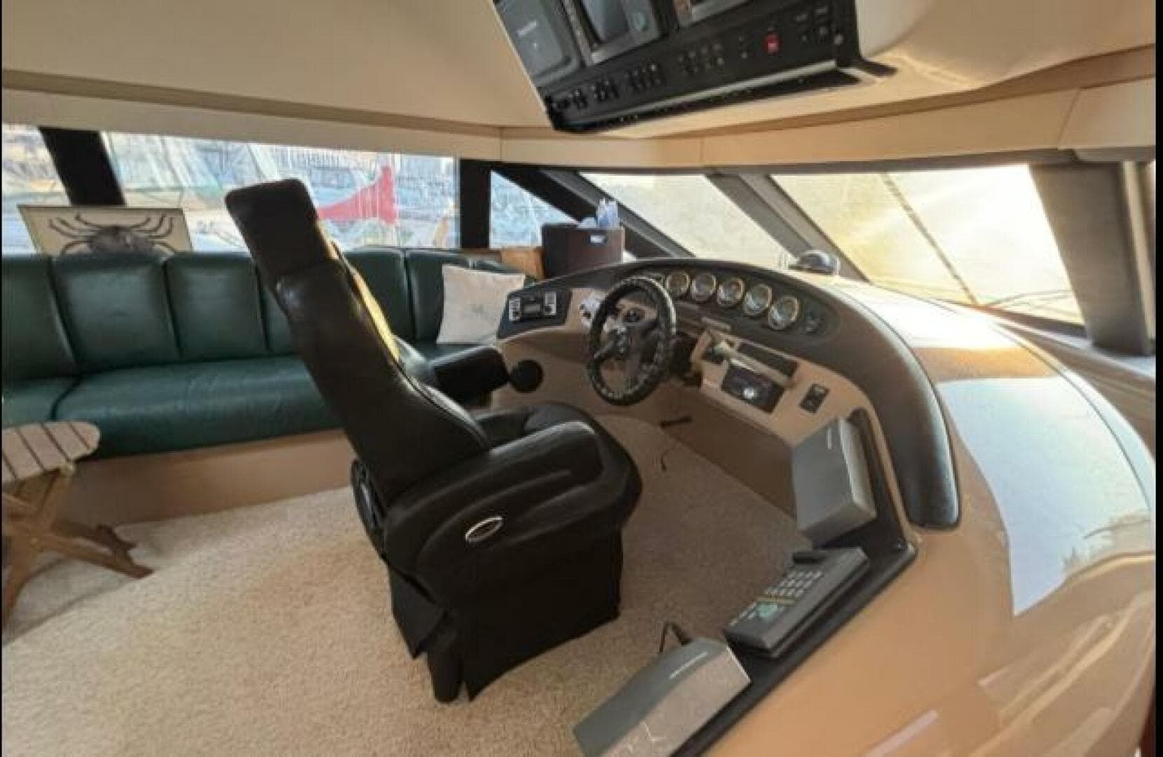 1998 Carver 530 Voyager — photo 41