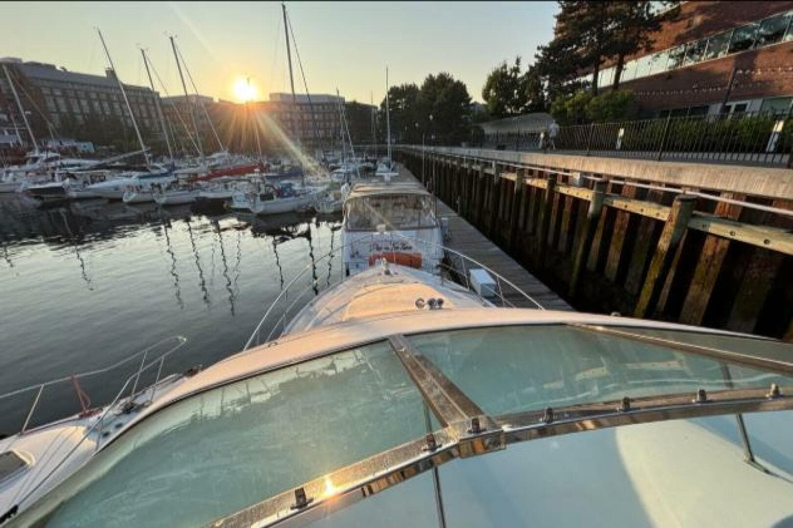 1998 Carver 530 Voyager — photo 46