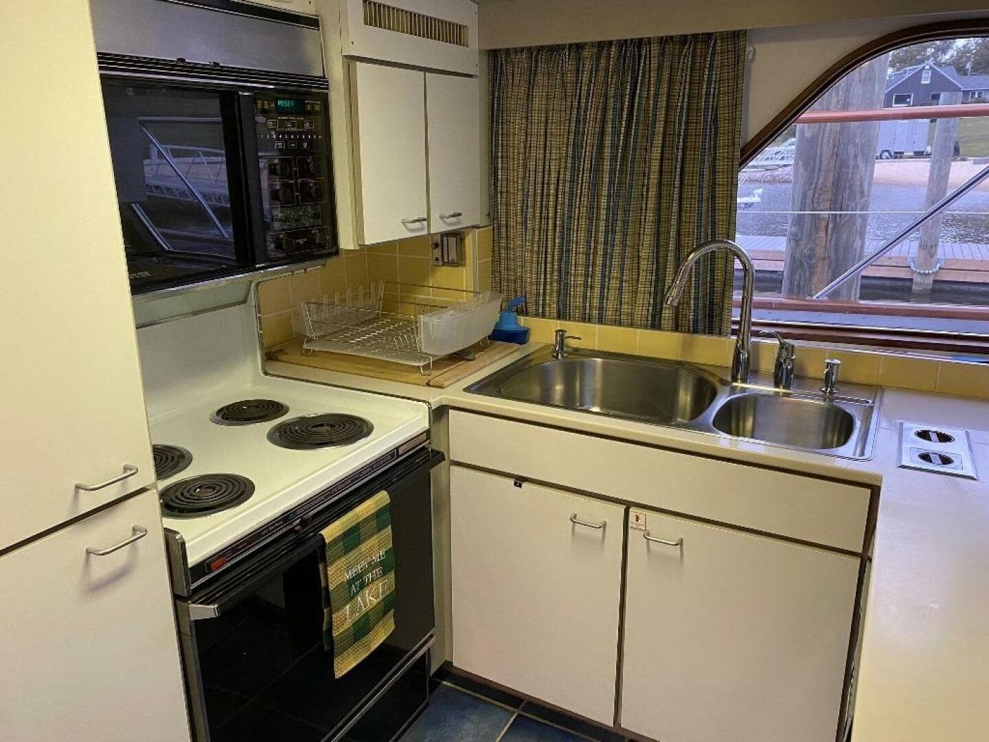 1988 Burger 80 — photo 37