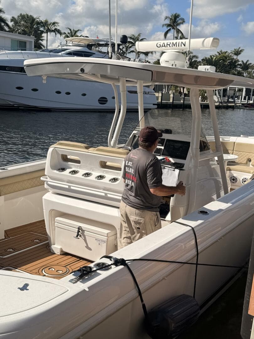 2019 Intrepid 345 Nomad Fe — photo 25