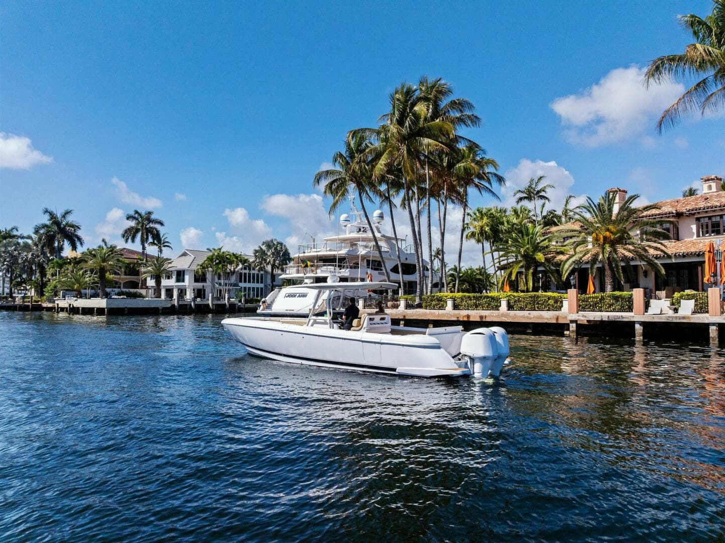 2019 Intrepid 345 Nomad Fe — photo 28