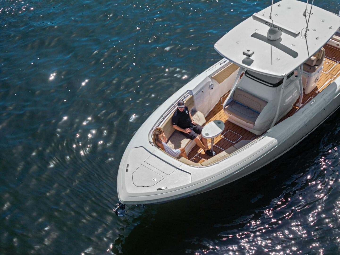 2019 Intrepid 345 Nomad Fe — photo 4