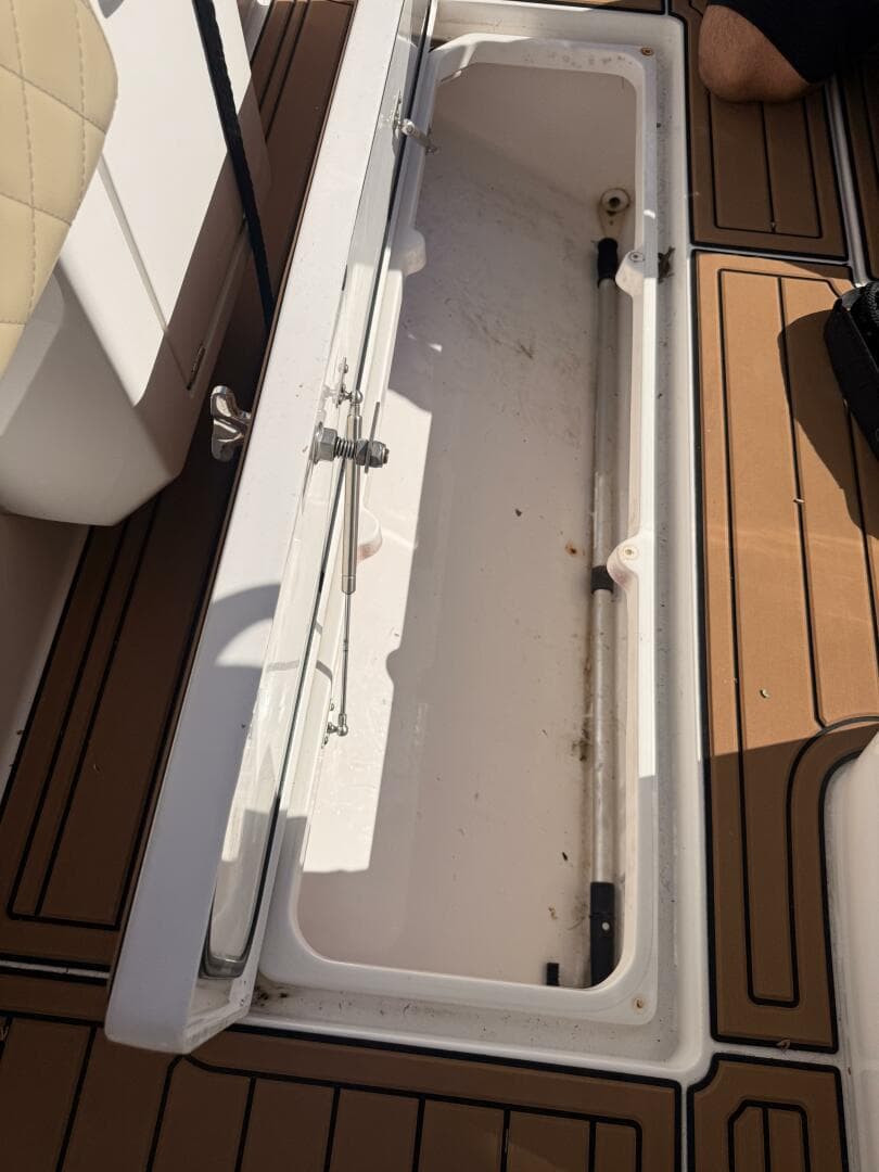 2019 Intrepid 345 Nomad Fe — photo 27