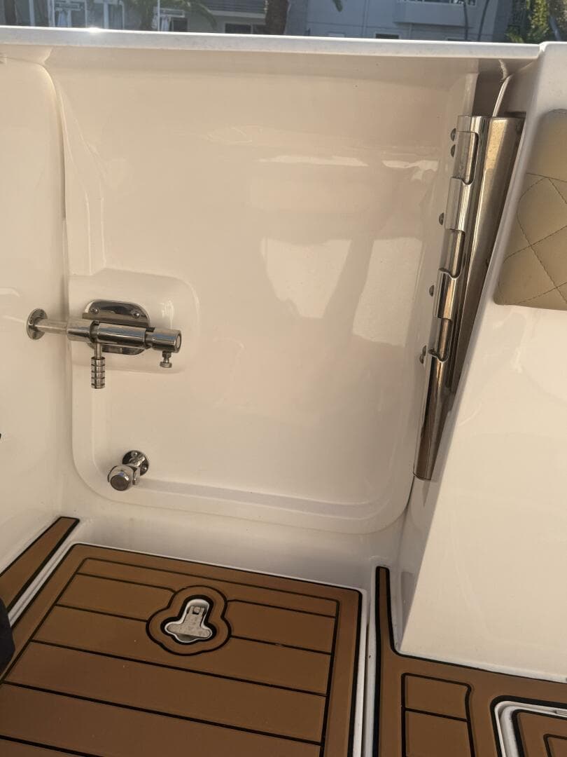 2019 Intrepid 345 Nomad Fe — photo 19