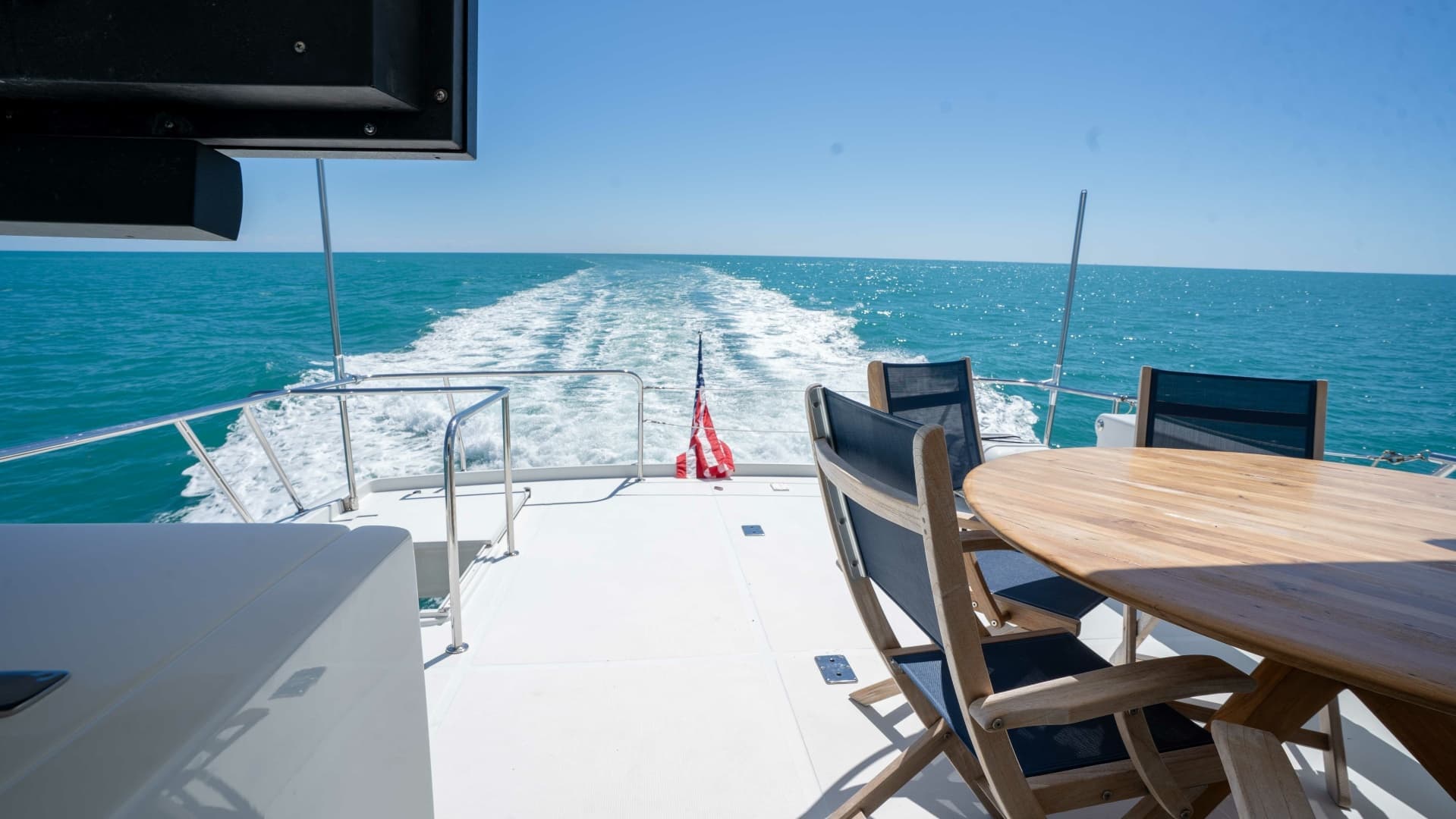 2001 Symbol 62 Pilothouse — photo 38