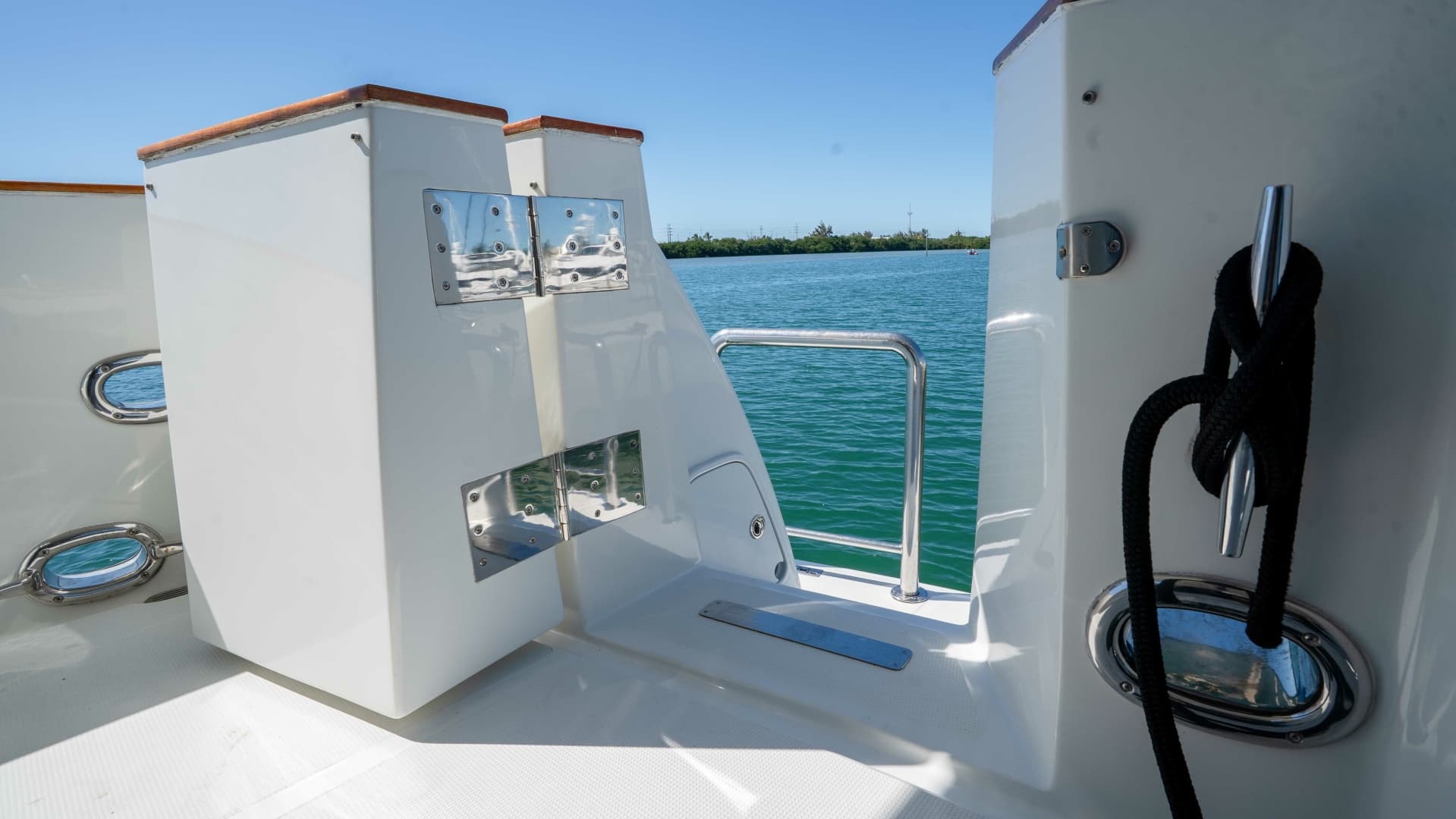 2001 Symbol 62 Pilothouse — photo 9