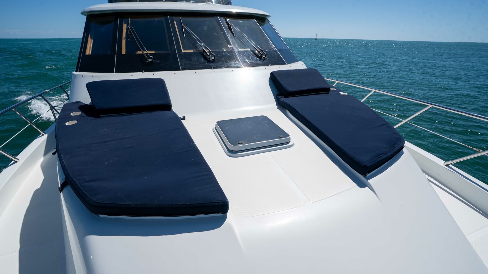 2001 Symbol 62 Pilothouse — photo 37