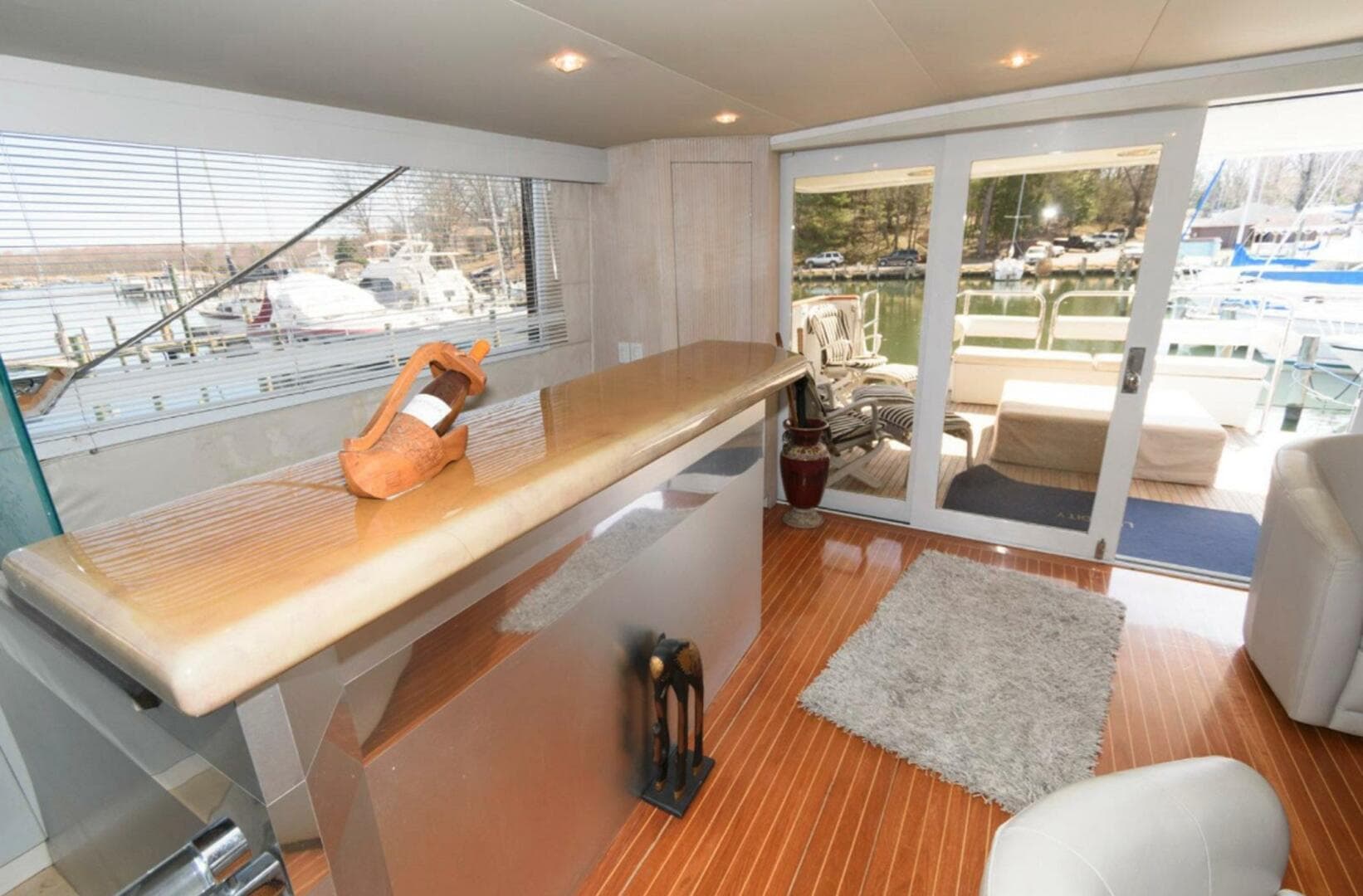 1984 Broward Raised Pilothouse — photo 7