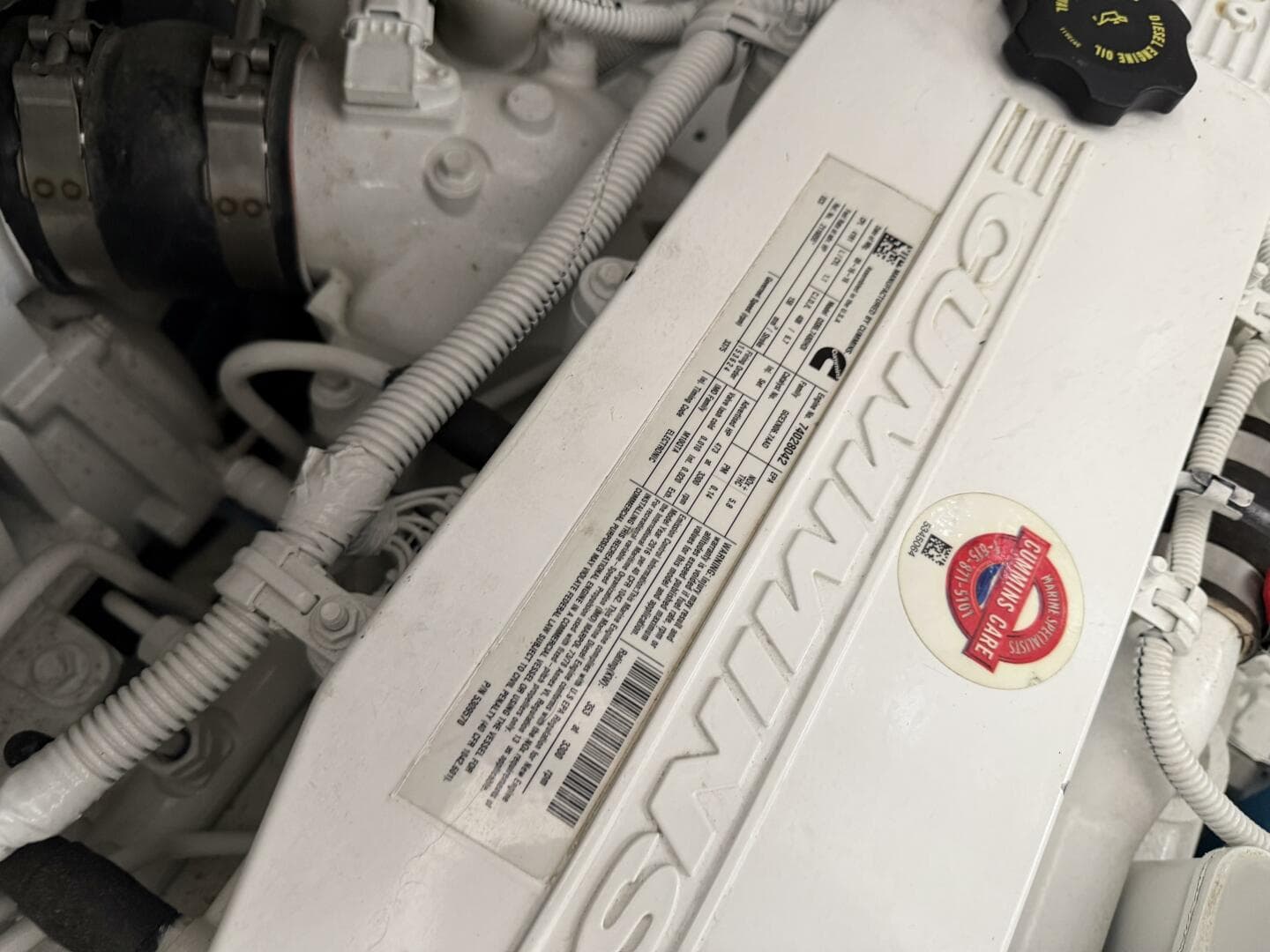 2017 Sea Ray 400 Sundancer — photo 48