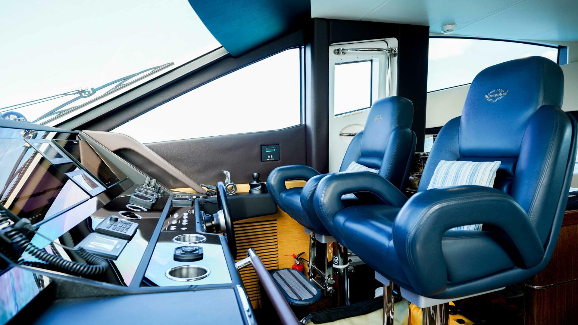 2016 Sunseeker 75 Yacht — photo 33