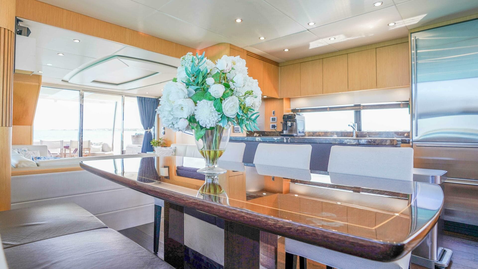 2016 Sunseeker 75 Yacht — photo 28
