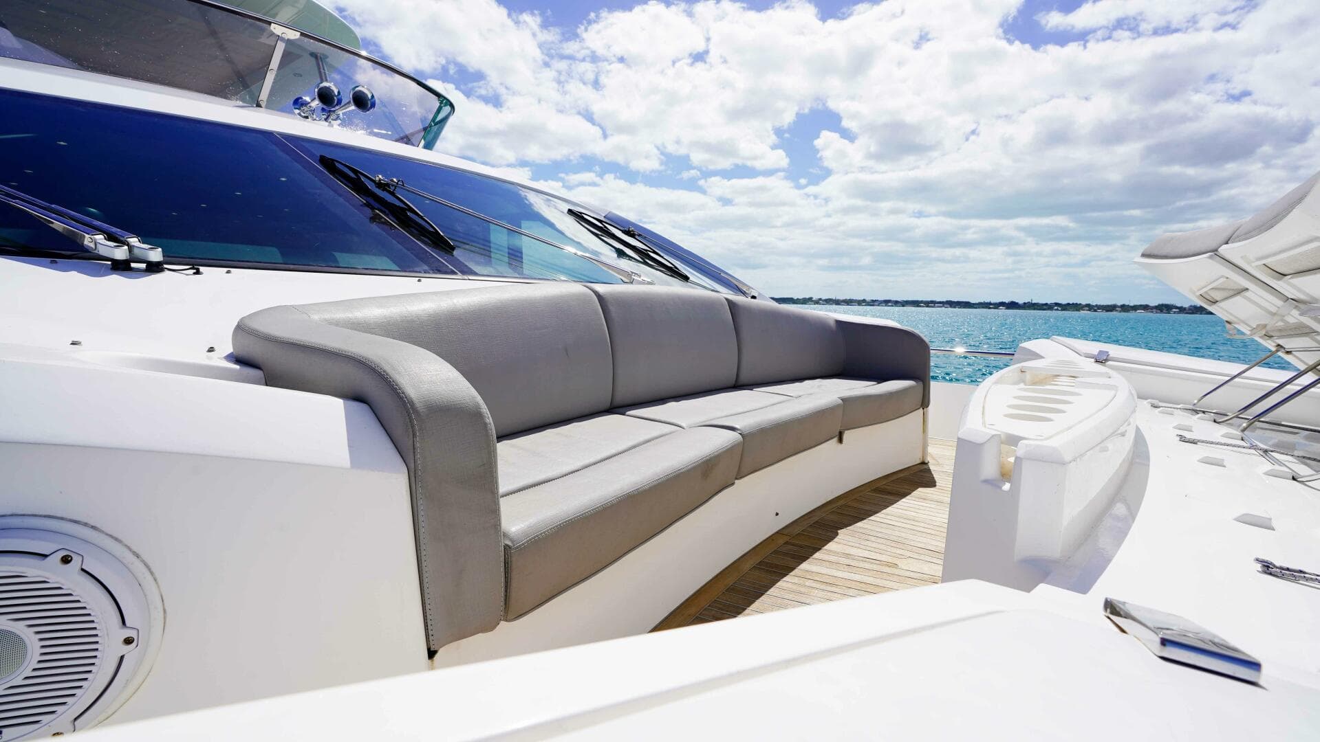 2016 Sunseeker 75 Yacht — photo 18