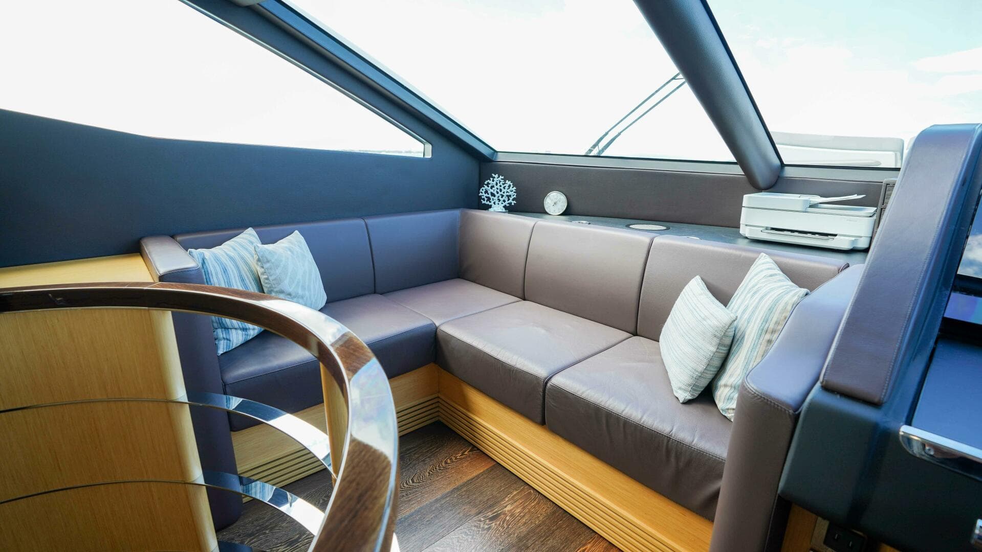 2016 Sunseeker 75 Yacht — photo 36