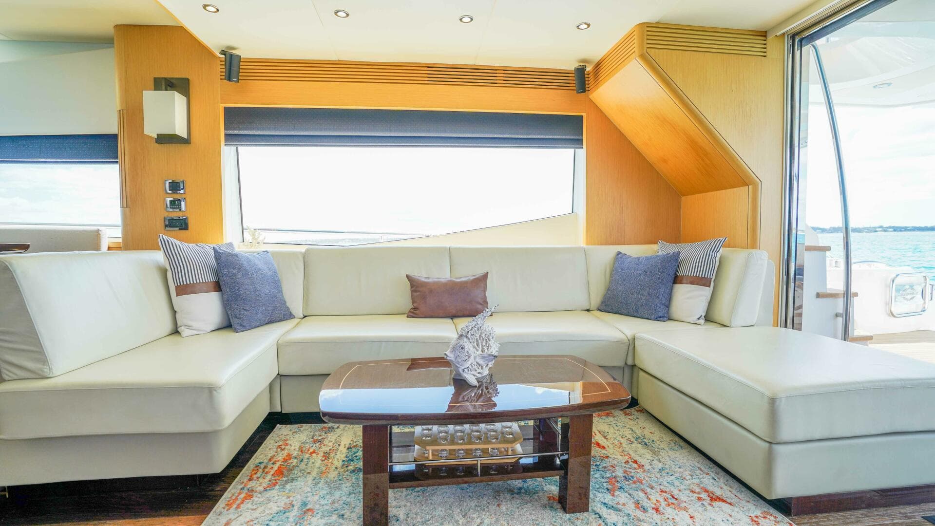 2016 Sunseeker 75 Yacht — photo 25