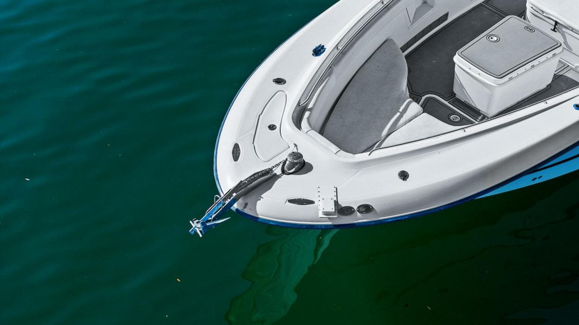 2004 Hydra-Sports Vector 3300 CC — photo 28