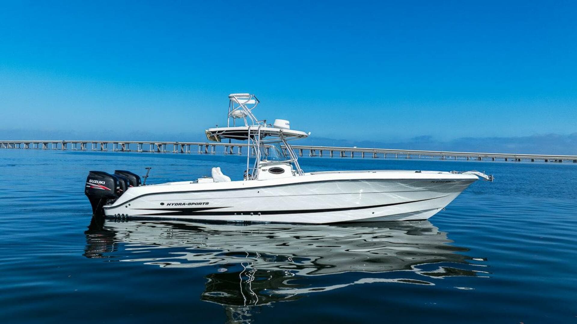 2004 Hydra-Sports Vector 3300 CC — photo 25