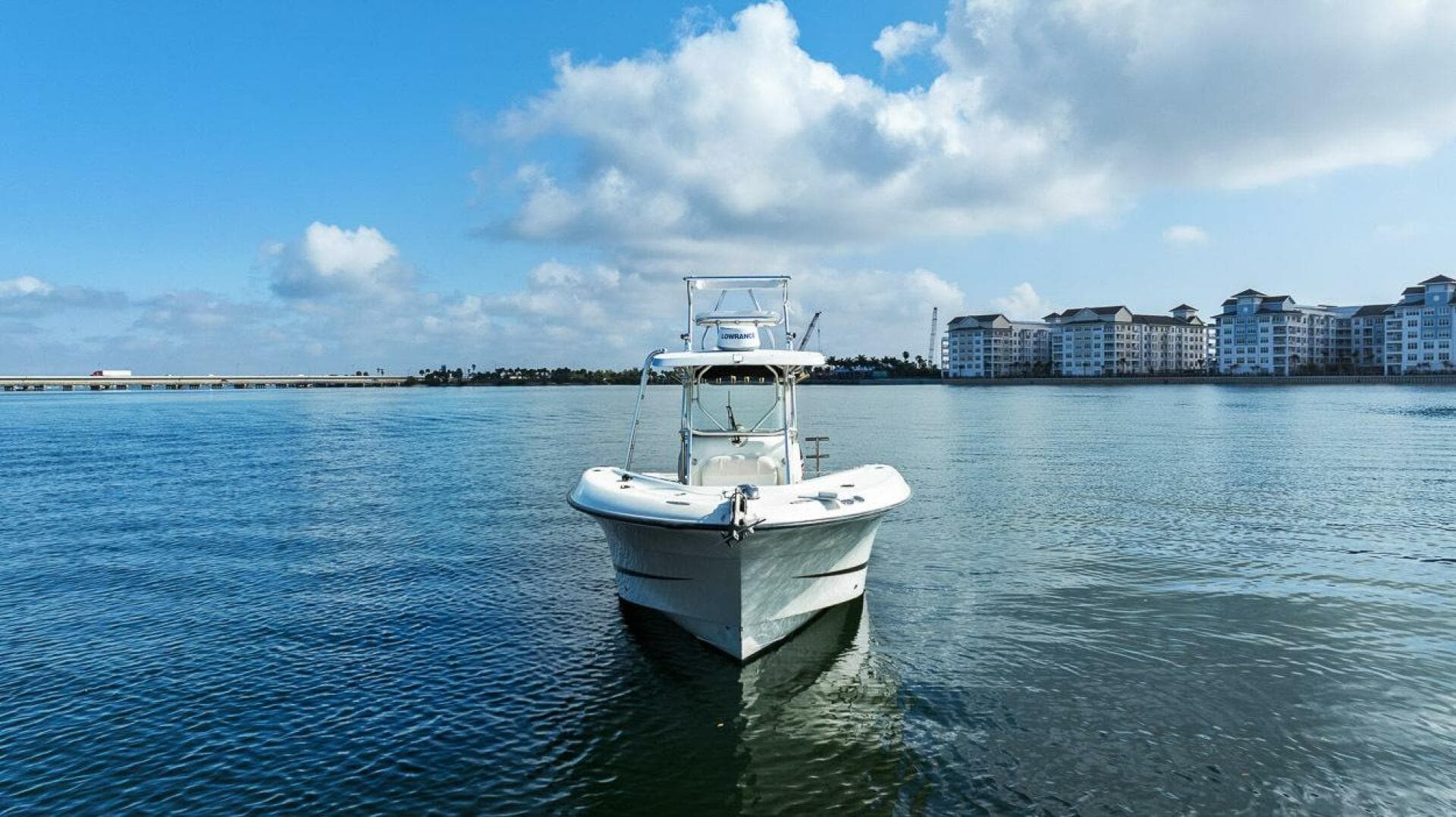 2004 Hydra-Sports Vector 3300 CC — photo 31