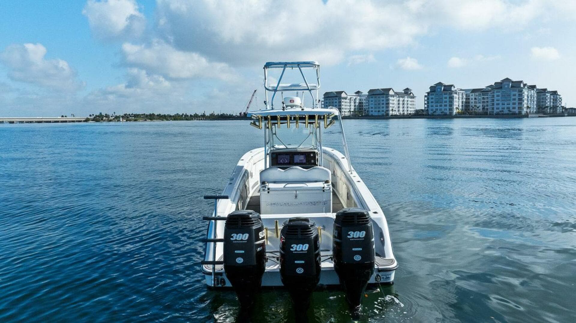 2004 Hydra-Sports Vector 3300 CC — photo 30