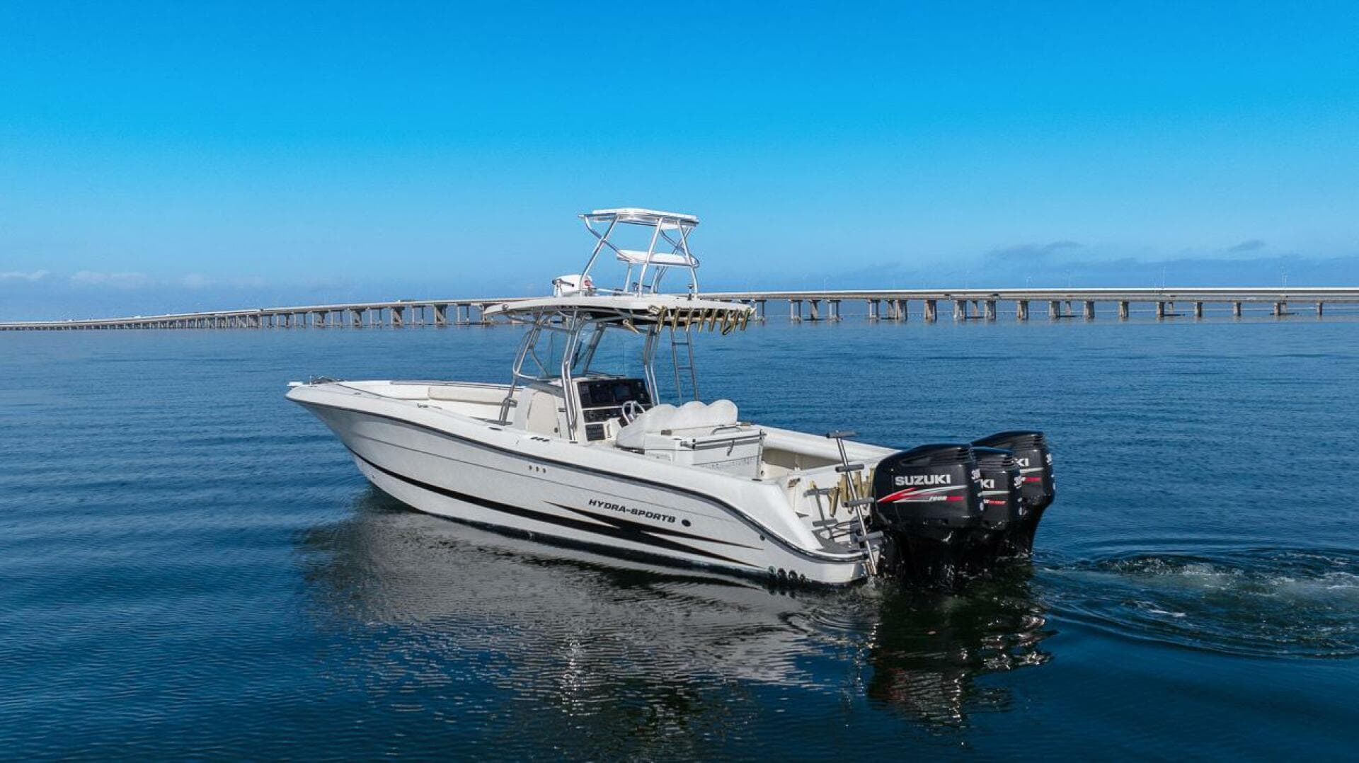 2004 Hydra-Sports Vector 3300 CC — photo 19