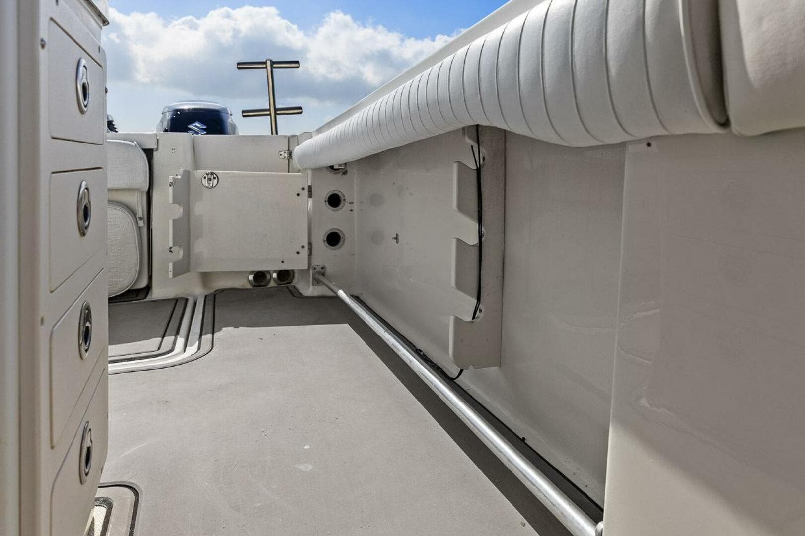 2004 Hydra-Sports Vector 3300 CC — photo 42