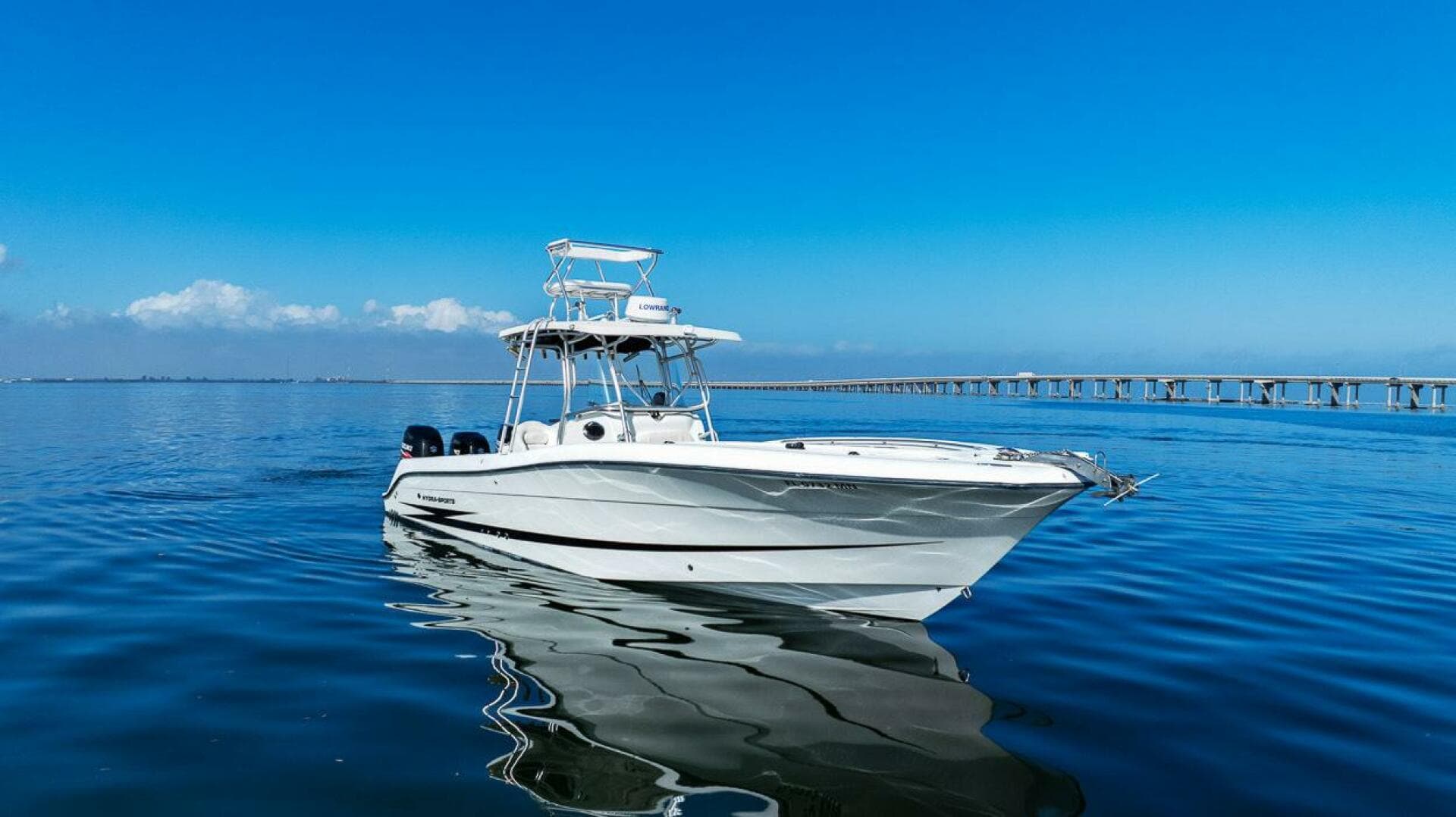 2004 Hydra-Sports Vector 3300 CC — photo 24